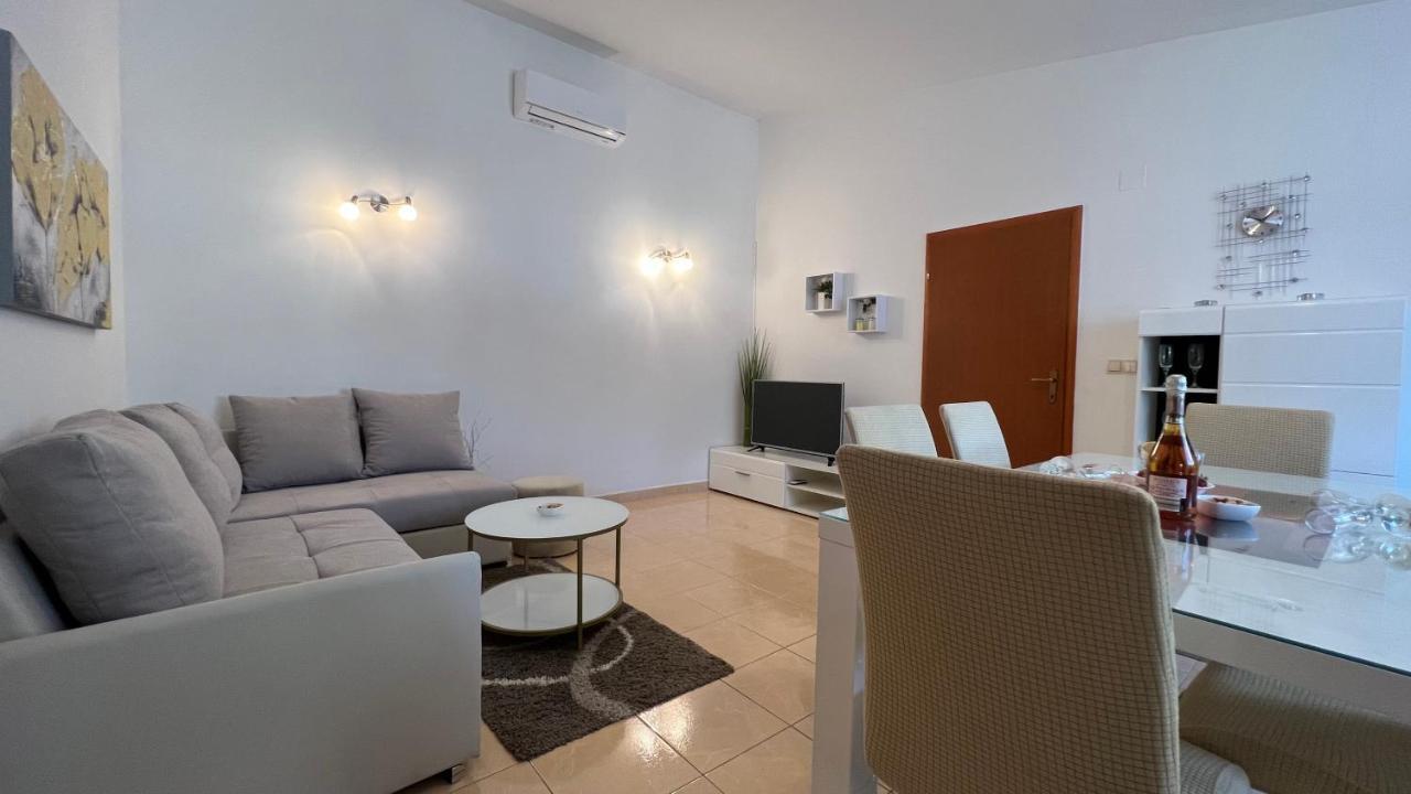 House Roca Apartment Vodice Bagian luar foto