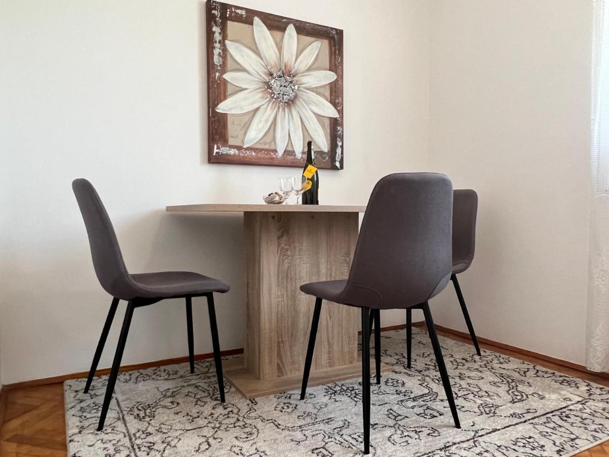 House Roca Apartment Vodice Bagian luar foto