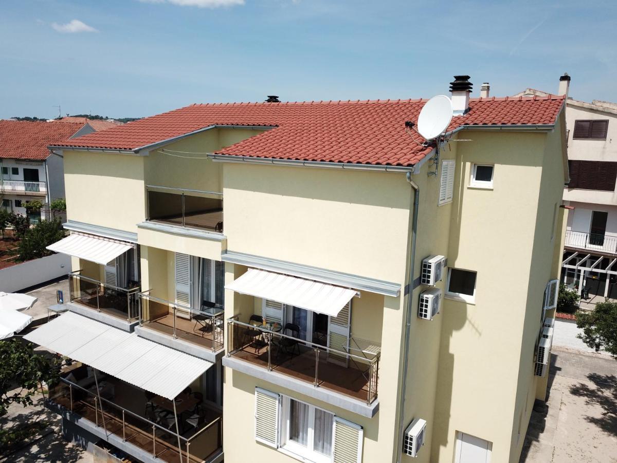 House Roca Apartment Vodice Bagian luar foto